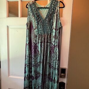 Size 2x Tank top print dress with embellishments